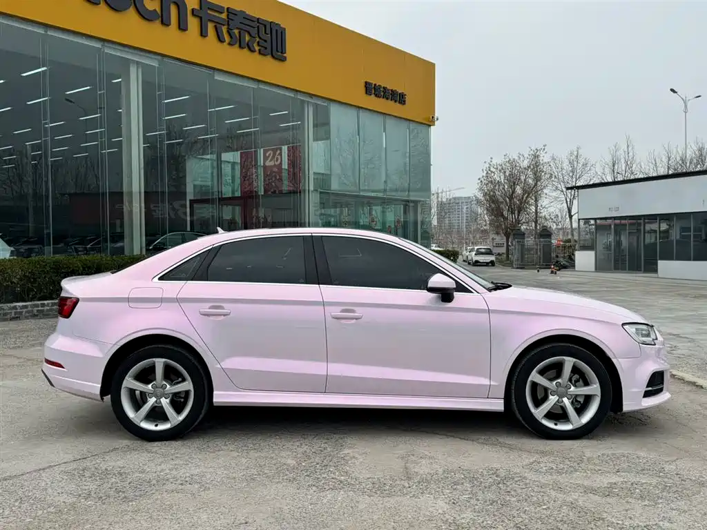 Audi A3 2018 30th Anniversary Limousine 35 TFSI Fashion купить на сайте DeffCars