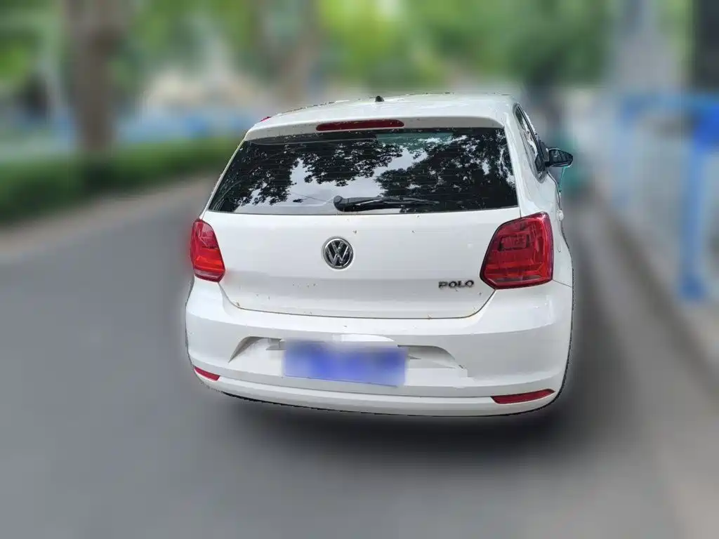 Polo 2016 1.4L manual fashion model купить на сайте DeffCars