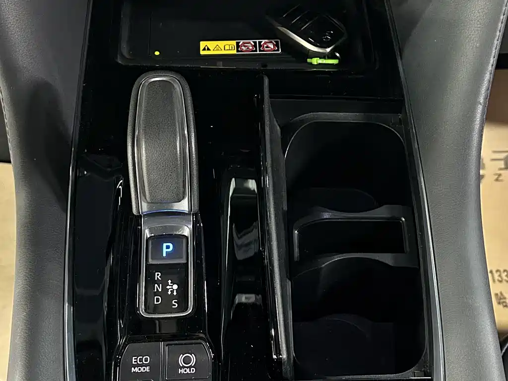 Wilfa 2024 Crown Dual Engine 2.5L Supreme Executive Edition купить на сайте DeffCars