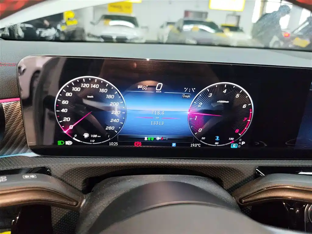 Mercedes-Benz A-Class 2024 A 200 L Fashion купить на сайте DeffCars