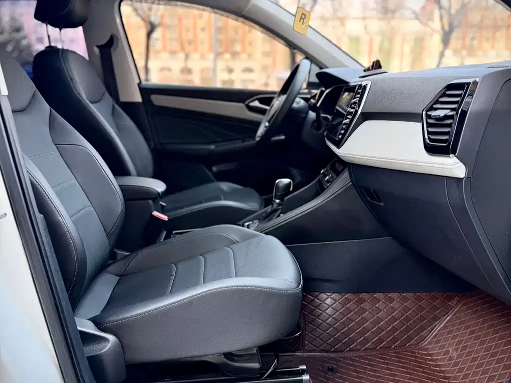 Jetta VS5 2022 280TSI Automatic Honor Pro купить на сайте DeffCars