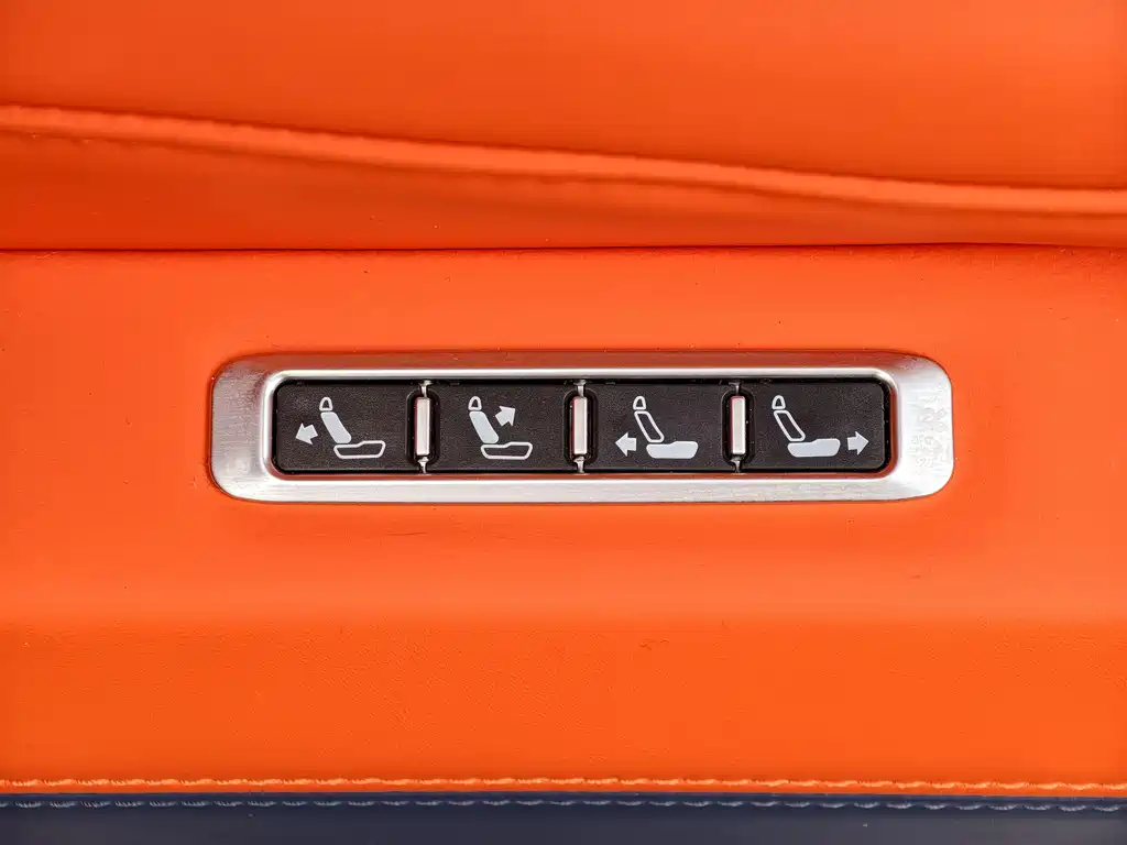 Vito 2024 2.0T Elite Edition 7 seats купить на сайте DeffCars