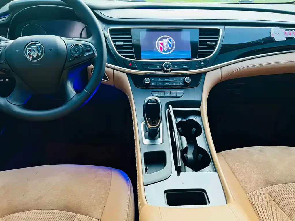 LaCrosse 2021 652T Premium Model купить на сайте DeffCars