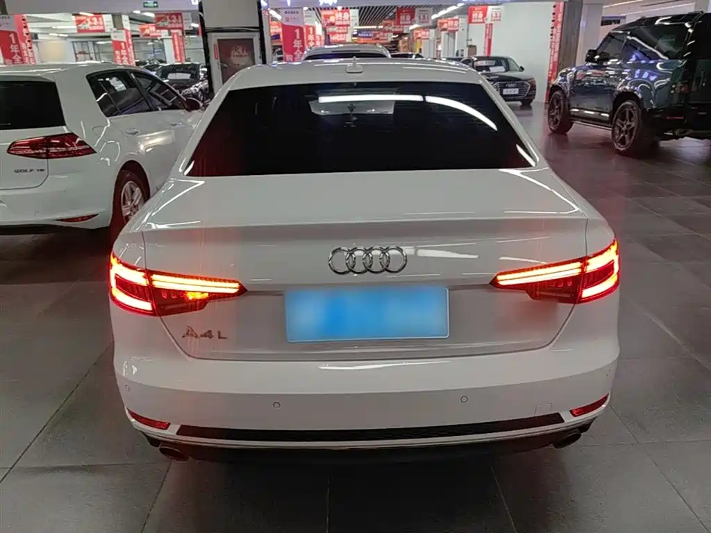 Audi A4L 2018 30th Anniversary Model 40 TFSI Enterprising купить на сайте DeffCars
