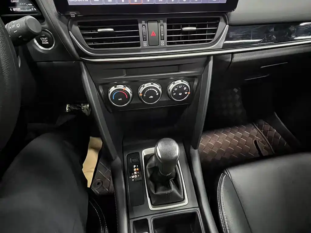 Mazda CX-4 2021 2.0L automatic two-wheel drive Blue Sky Vitality Edition купить на сайте DeffCars