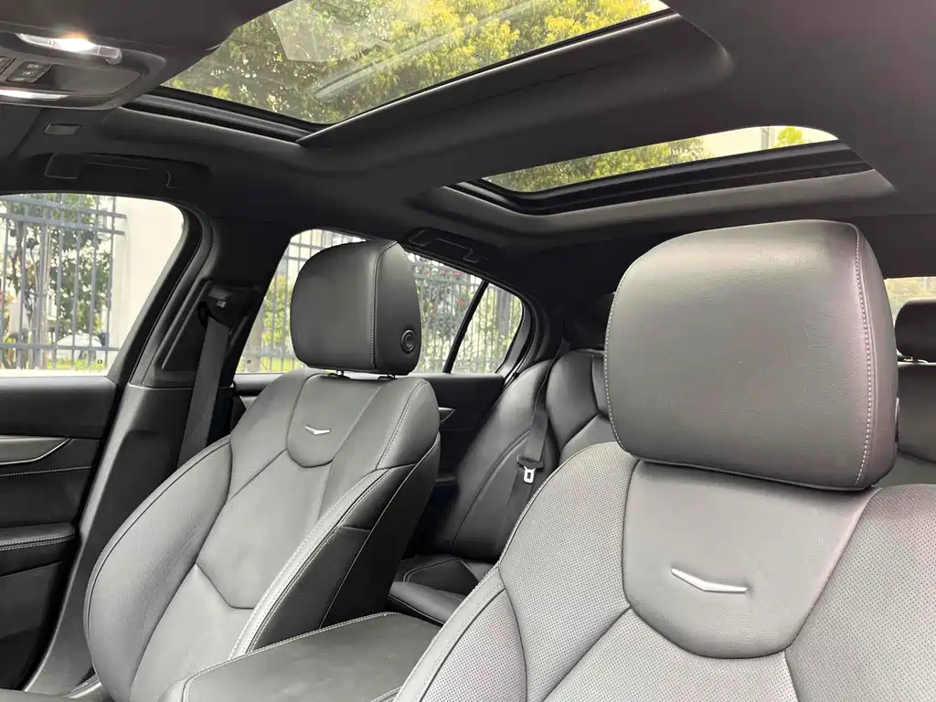 Cadillac CT5 2022 28T luxury model купить на сайте DeffCars