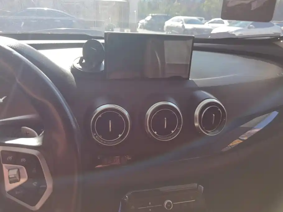 Wei brand VV7 2017 2.0T flagship model купить на сайте DeffCars