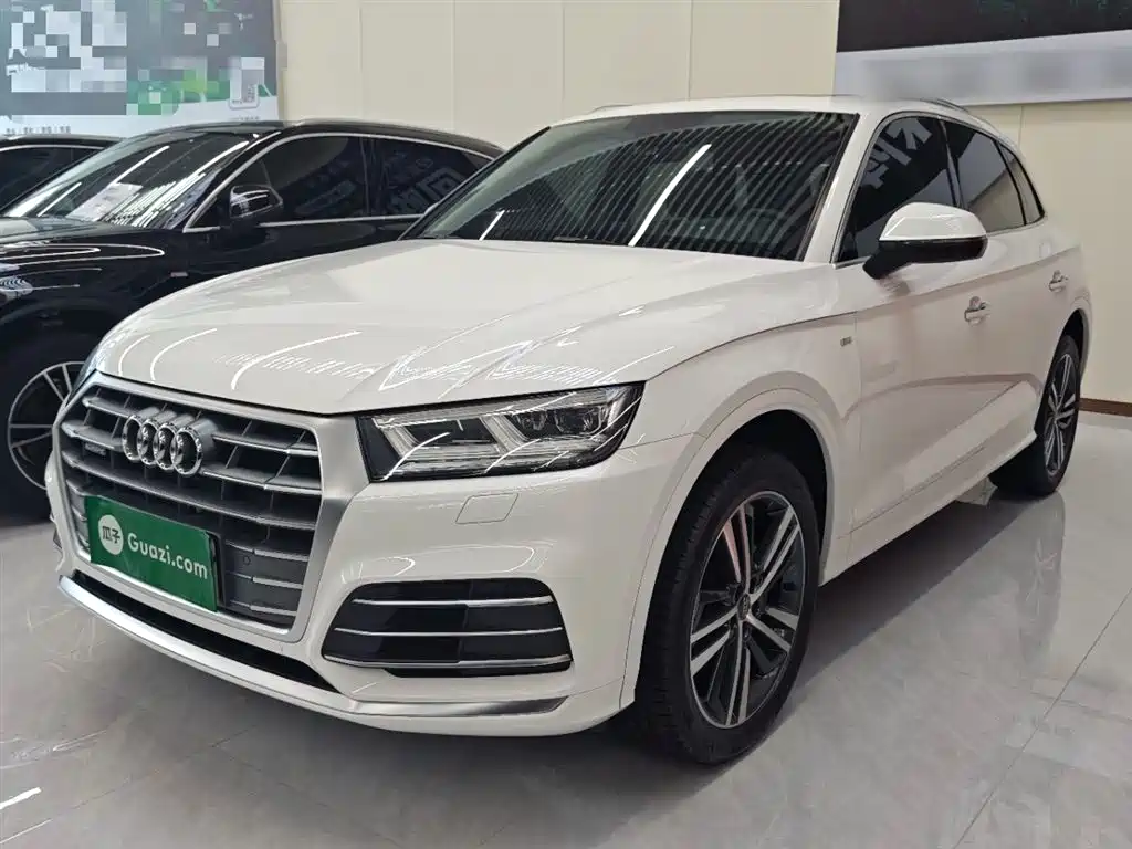 Audi Q5L 2020 facelift 40 TFSI enjoys fashionable style купить на сайте DeffCars
