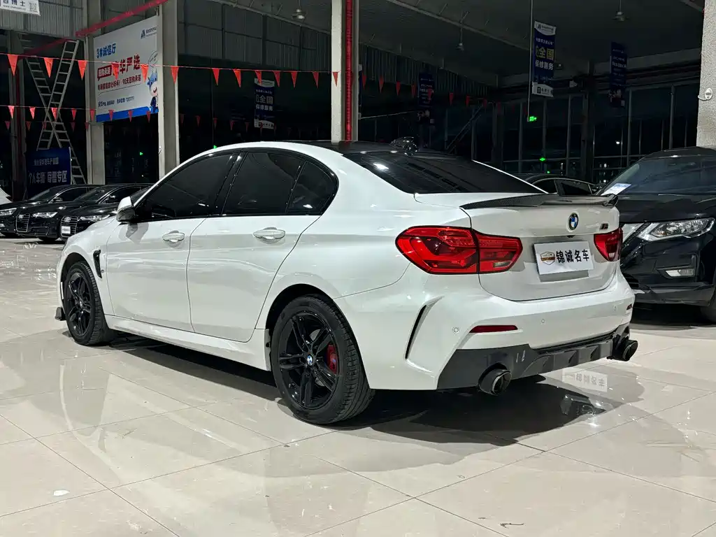 BMW 1 Series 2020 120i M Sports Package купить на сайте DeffCars