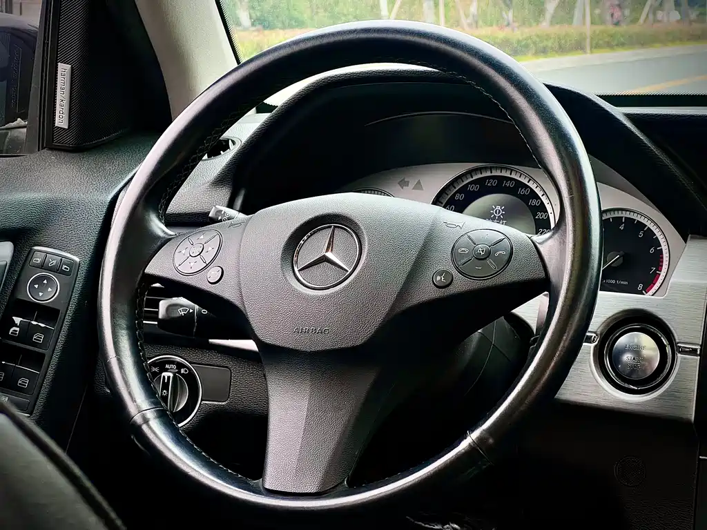 Mercedes-Benz GLK-class imported 2011 GLK 300 4MATIC luxury model купить на сайте DeffCars