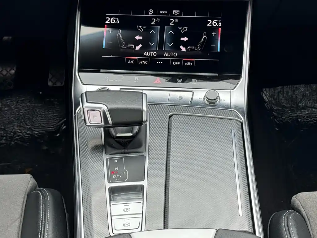 Audi A6L 2024 45 TFSI Premium Dynamic Model купить на сайте DeffCars