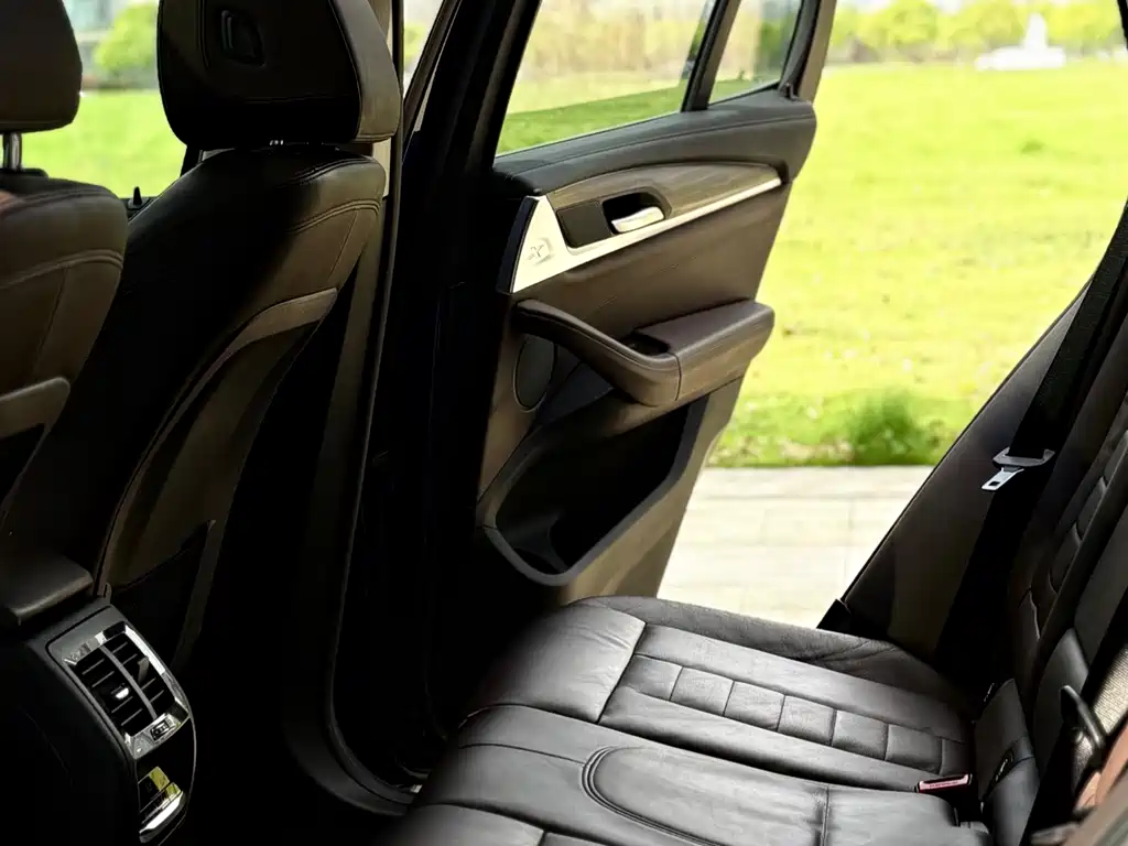 BMW X3 2019 xDrive30i leading M sports package купить на сайте DeffCars