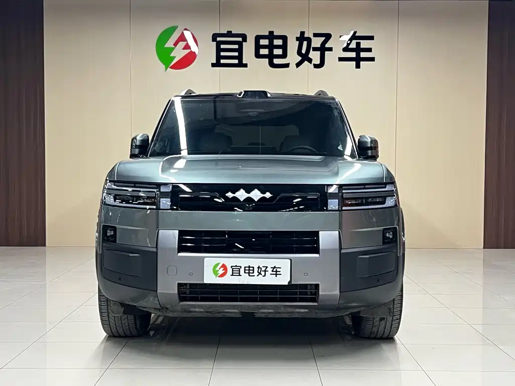 Titanium 7 2025 190KM four-wheel drive Ultra version купить на сайте DeffCars