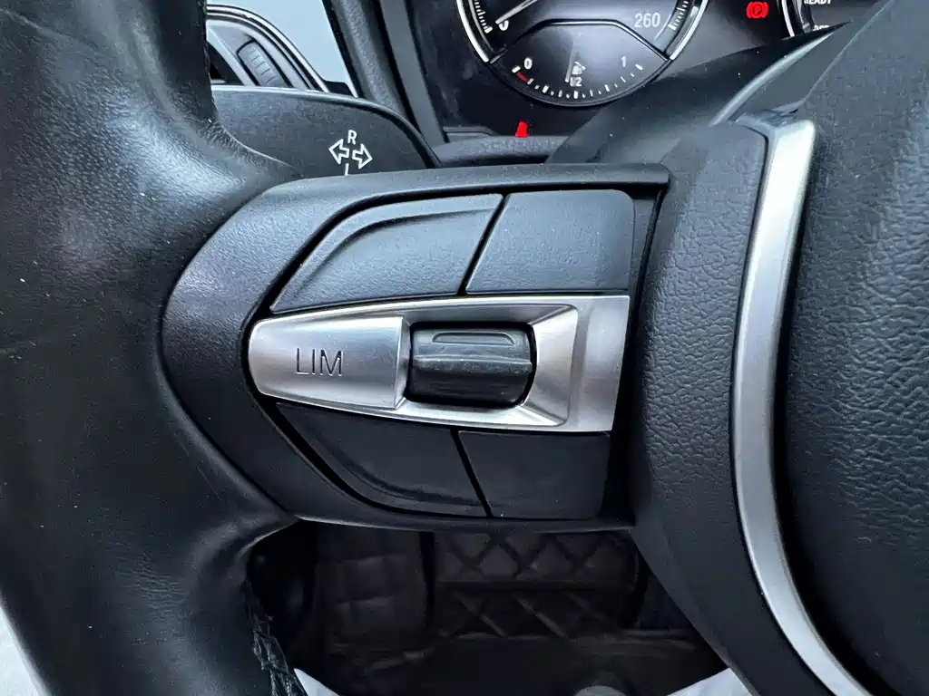 BMW X1 2020 sDrive20Li Exclusive Model купить на сайте DeffCars