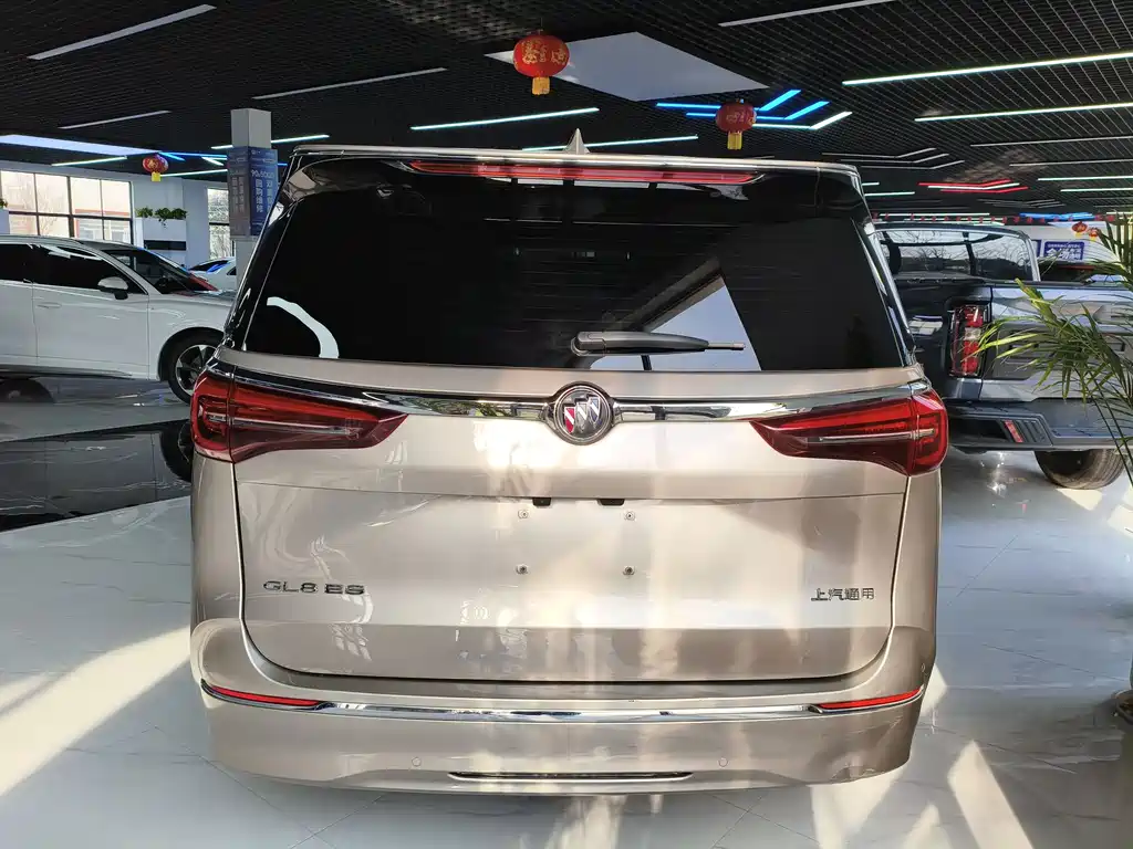 Buick GL8 2023 ES Lu Zun Exclusive Model купить на сайте DeffCars
