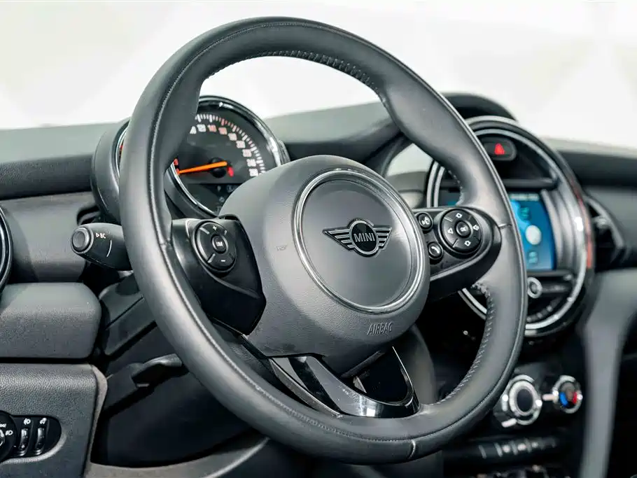Mini 2021款 1.5T ONE купить на сайте DeffCars