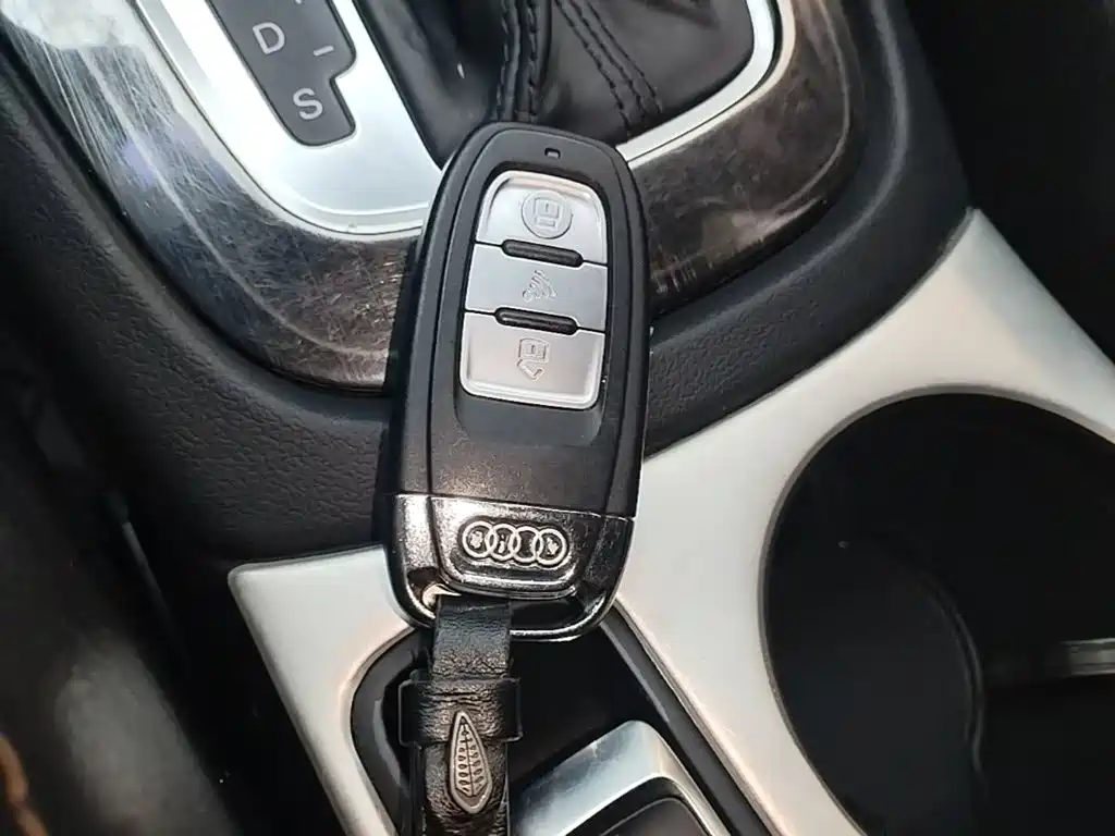 Audi Q3 2018 30th Anniversary Model 30 TFSI Fashion купить на сайте DeffCars