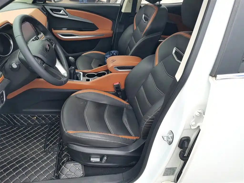 Zotye T300 2017 1.5L Manual Exclusive Type купить на сайте DeffCars