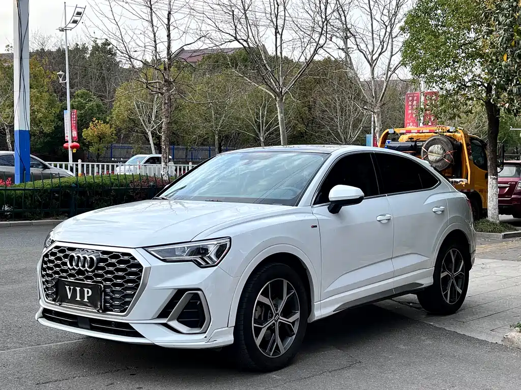 Audi Q3 Sportback 2020 40 TFSI Fashion купить на сайте DeffCars