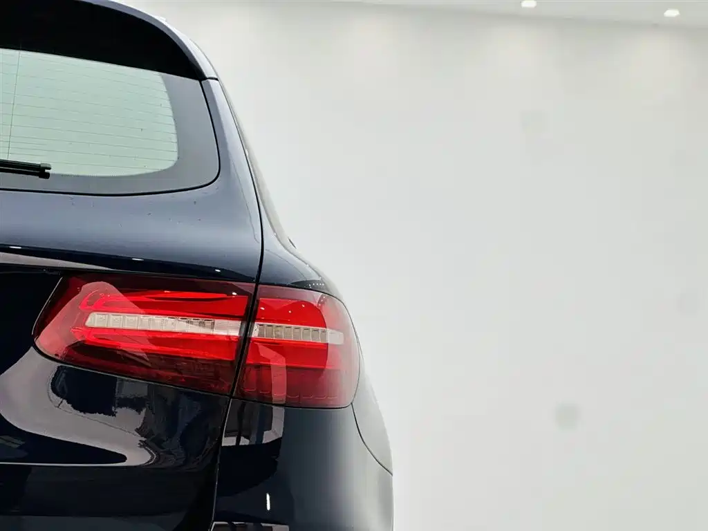 Mercedes-Benz GLC 2017 GLC 260 4MATIC luxury model купить на сайте DeffCars
