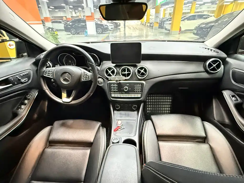 Mercedes-Benz GLA 2018 GLA 220 4MATIC sports model купить на сайте DeffCars