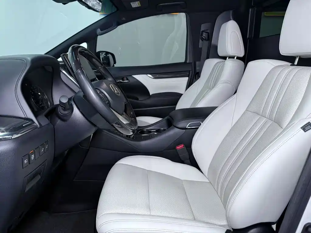 Lexus LM 2020 300h four-seat Royal Edition купить на сайте DeffCars