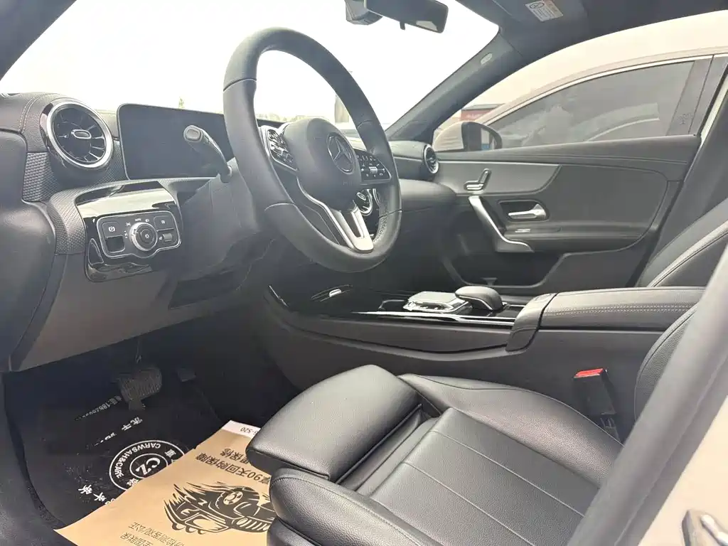 Mercedes-Benz A-Class 2020 Facelift A 200 L Sports Sedan Fashionable купить на сайте DeffCars