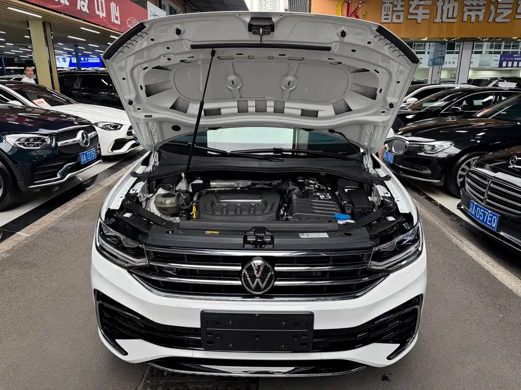 Tiguan L 2024 330TSI automatic two-wheel drive R-Line version купить на сайте DeffCars