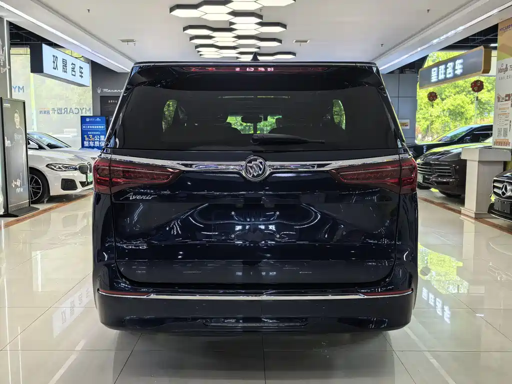 Buick GL8 2022 Avenir Four-seater Premium Edition купить на сайте DeffCars