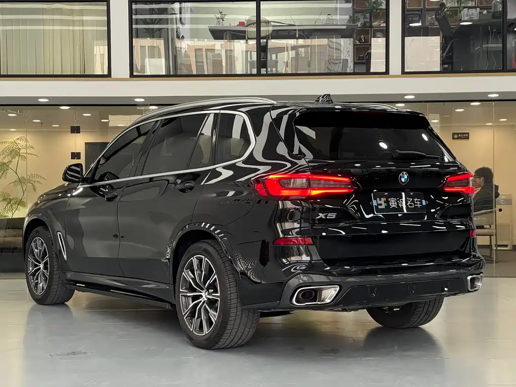 BMW X5 2022 xDrive 30Li Exclusive M Sports Package купить на сайте DeffCars