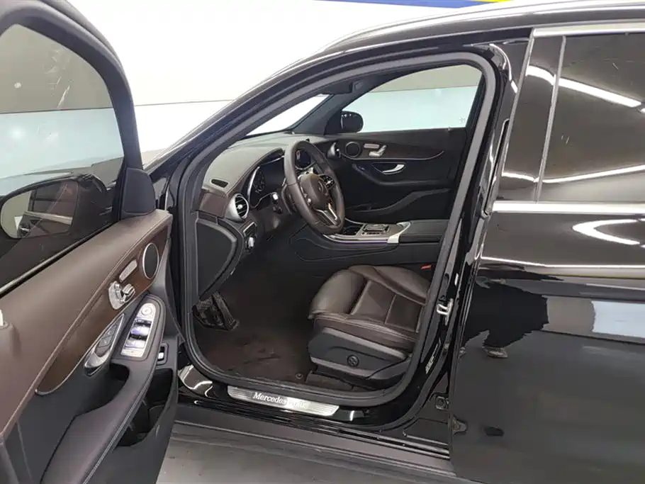 Mercedes-Benz GLC 2022 facelift GLC 260 L 4MATIC luxury model купить на сайте DeffCars