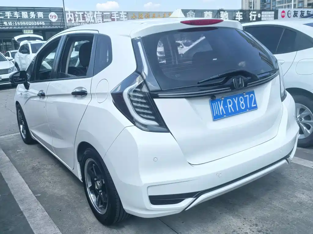 Fit 2018 1.5L CVT Comfort Edition купить на сайте DeffCars