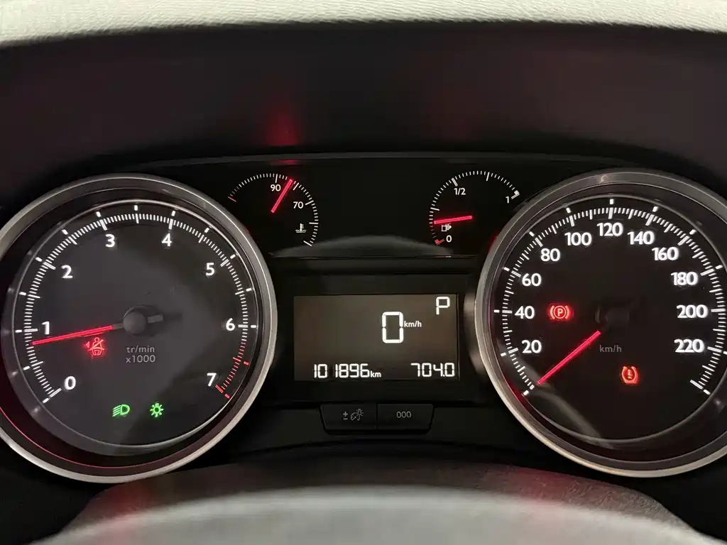 Peugeot 408 2020 360THP 10th Anniversary Premium Edition купить на сайте DeffCars