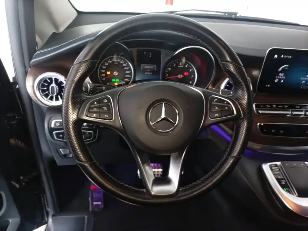 Mercedes-Benz V-Class 2021 V 260 Premium Edition купить на сайте DeffCars