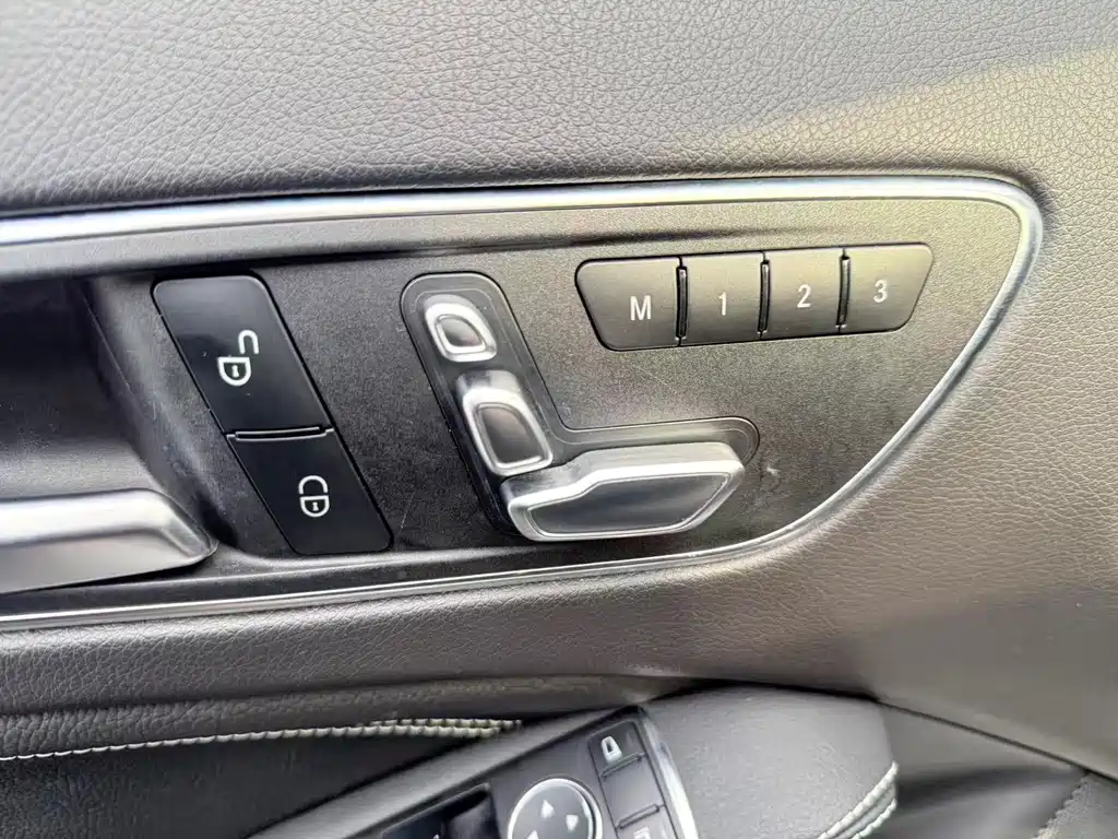 Mercedes-Benz GLA 2017 GLA 200 Dynamic купить на сайте DeffCars