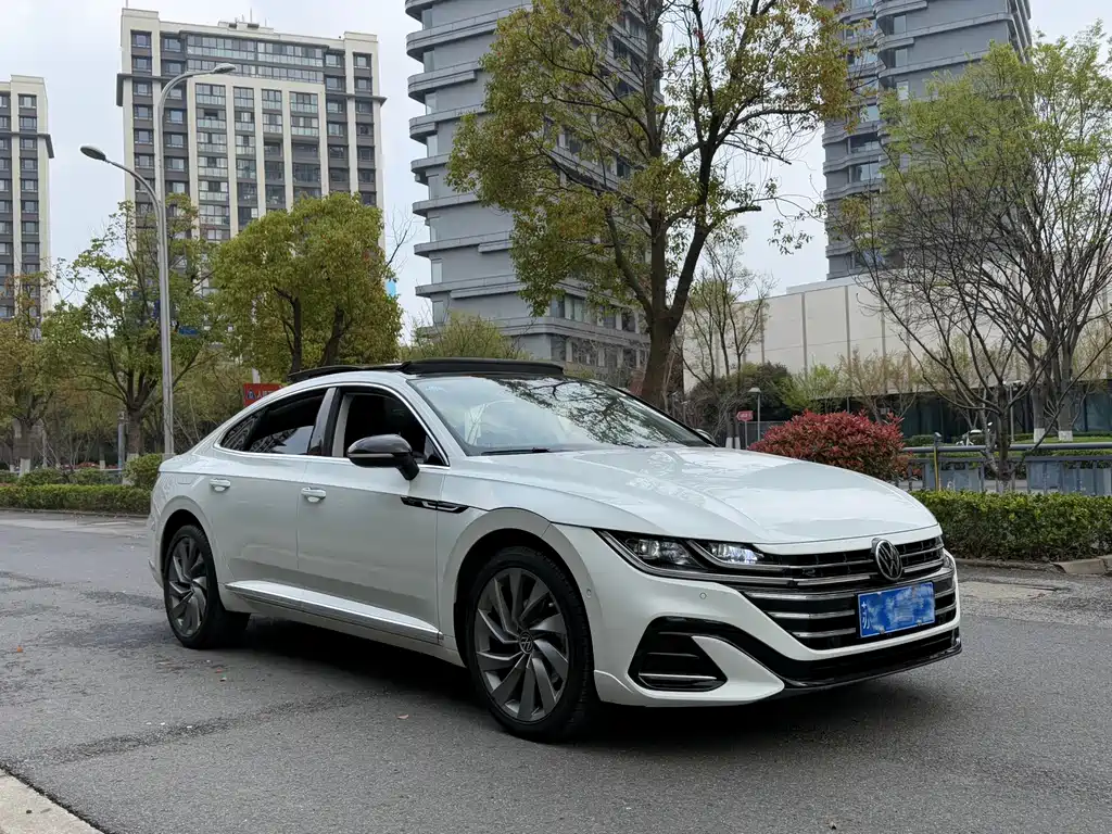 FAW-Volkswagen CC 2023 380TSI eye-catching version купить на сайте DeffCars