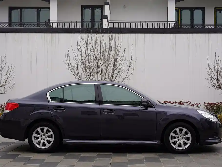 Legacy 2010 2.0i Deluxe Edition купить на сайте DeffCars