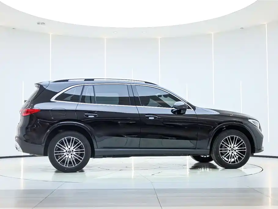 Mercedes-Benz GLC 2025 facelift GLC 260 L 4MATIC dynamic купить на сайте DeffCars