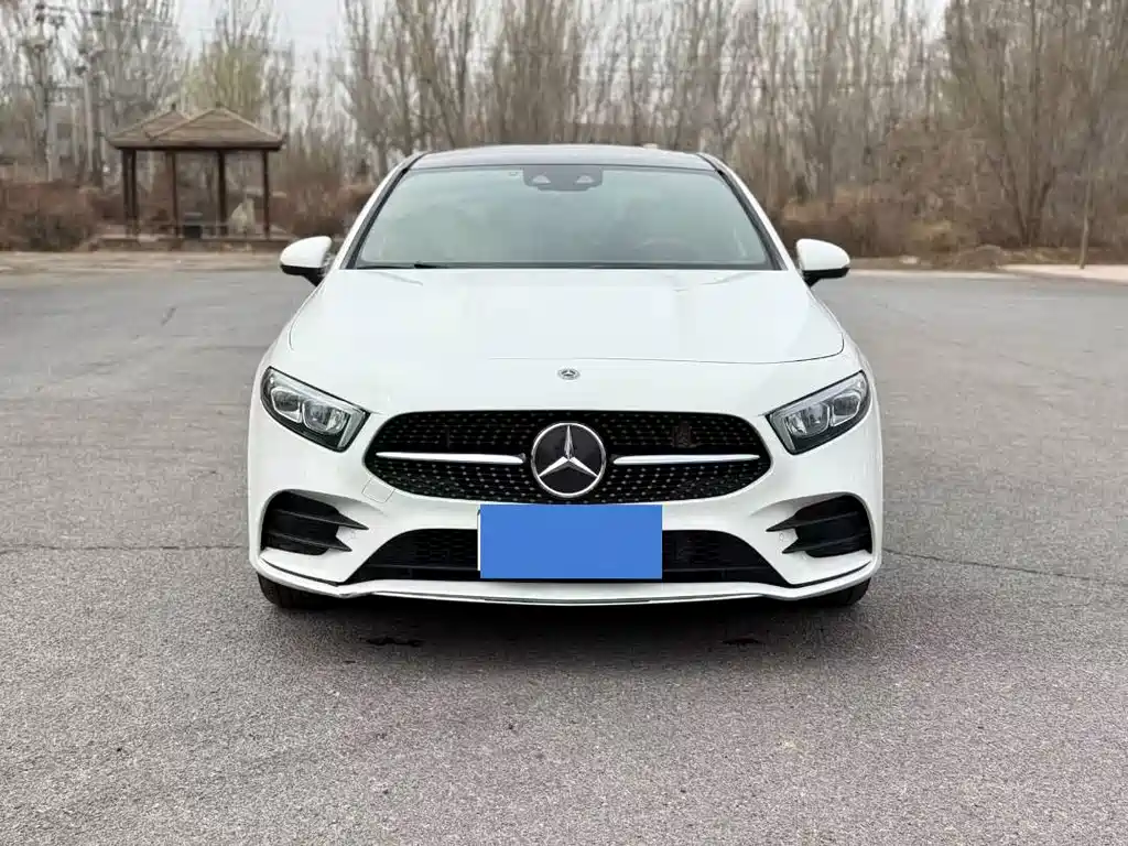 Mercedes-Benz A-Class 2019 A 200 L sports sedan first special edition купить на сайте DeffCars