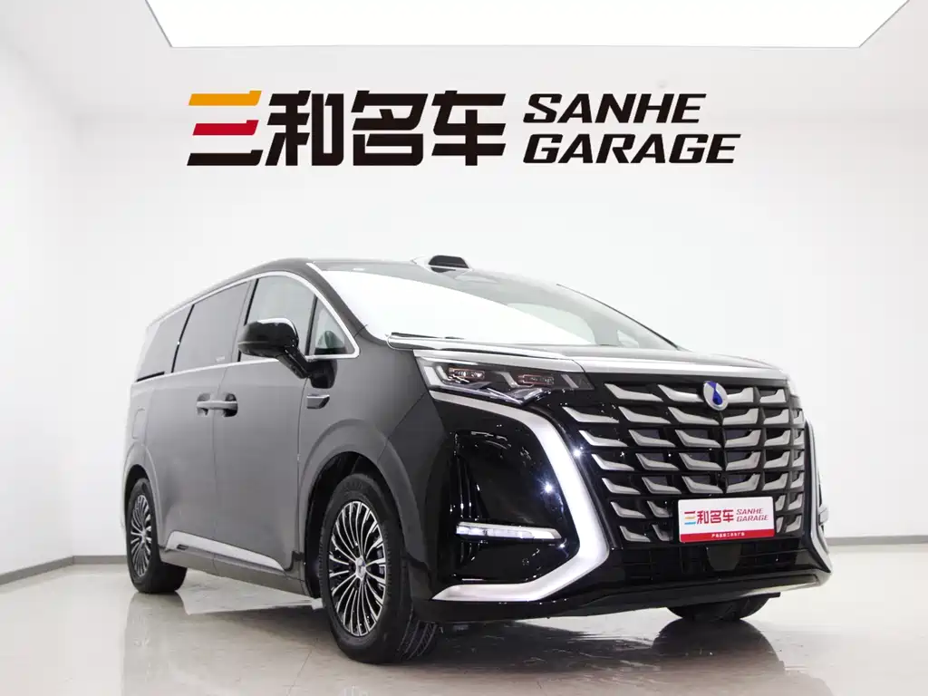 Denza D9 2025 DM-i smart driving version 1020 four-wheel drive flagship model купить на сайте DeffCars