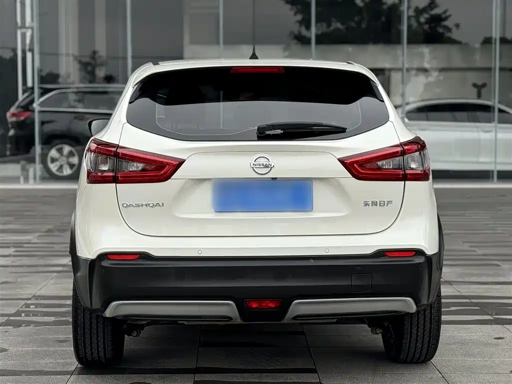 Qashqai 2021 2.0L CVT Deluxe Edition купить на сайте DeffCars