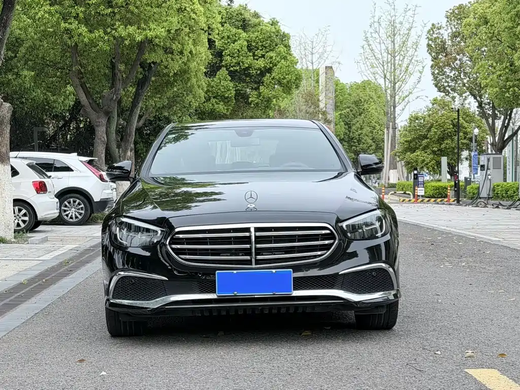 Mercedes-Benz E-Class 2022 E 260 L купить на сайте DeffCars