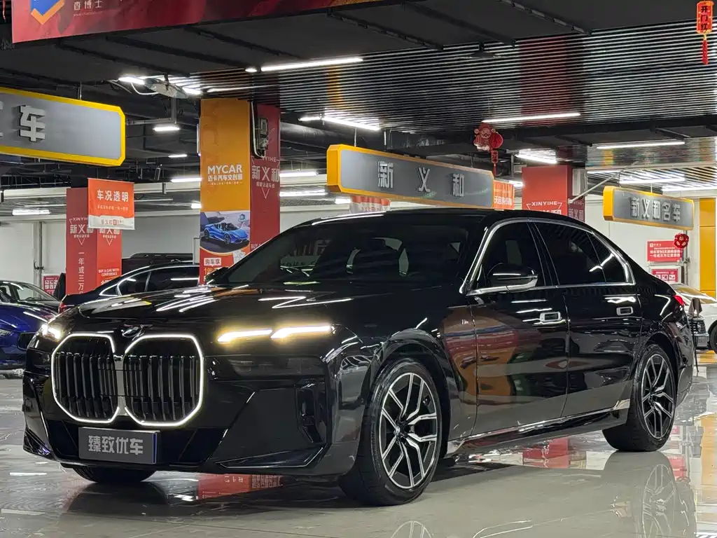BMW 7 Series 2023 735Li M Sports Package купить на сайте DeffCars