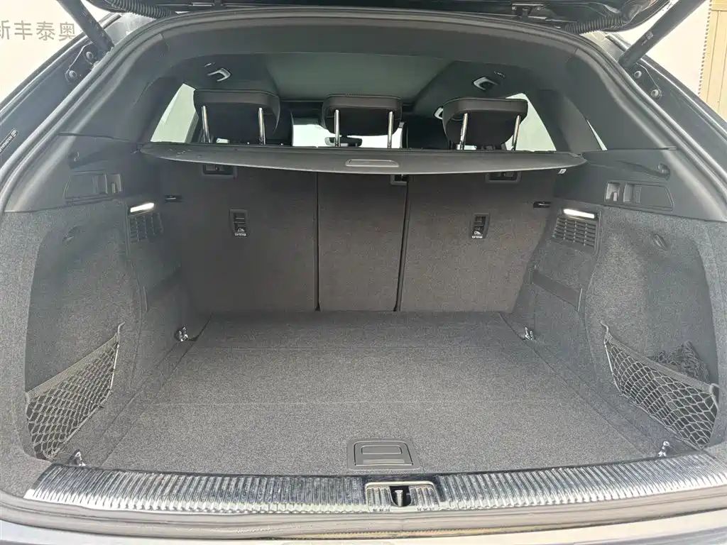 Audi Q5L 2023 40T luxury and dynamic model купить на сайте DeffCars