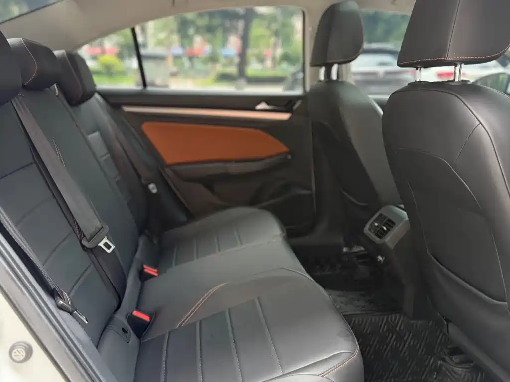 Bora 2023 200TSI DSGSenova ZhixingPRO Edition купить на сайте DeffCars