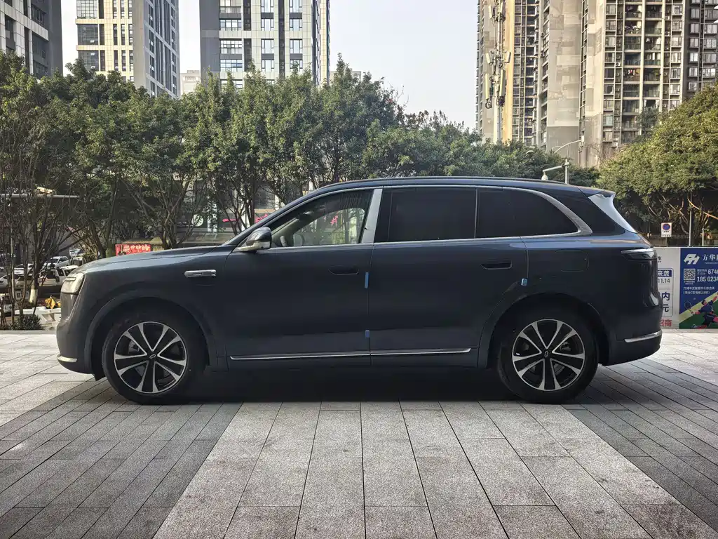 Wenjie M7 2026 extended range Max four-wheel drive version 6 seats купить на сайте DeffCars