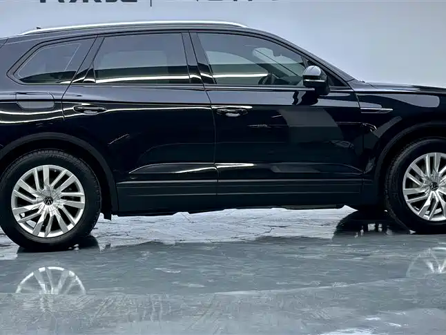 Touareg 2021 2.0TSI Pilot Special Edition купить на сайте DeffCars