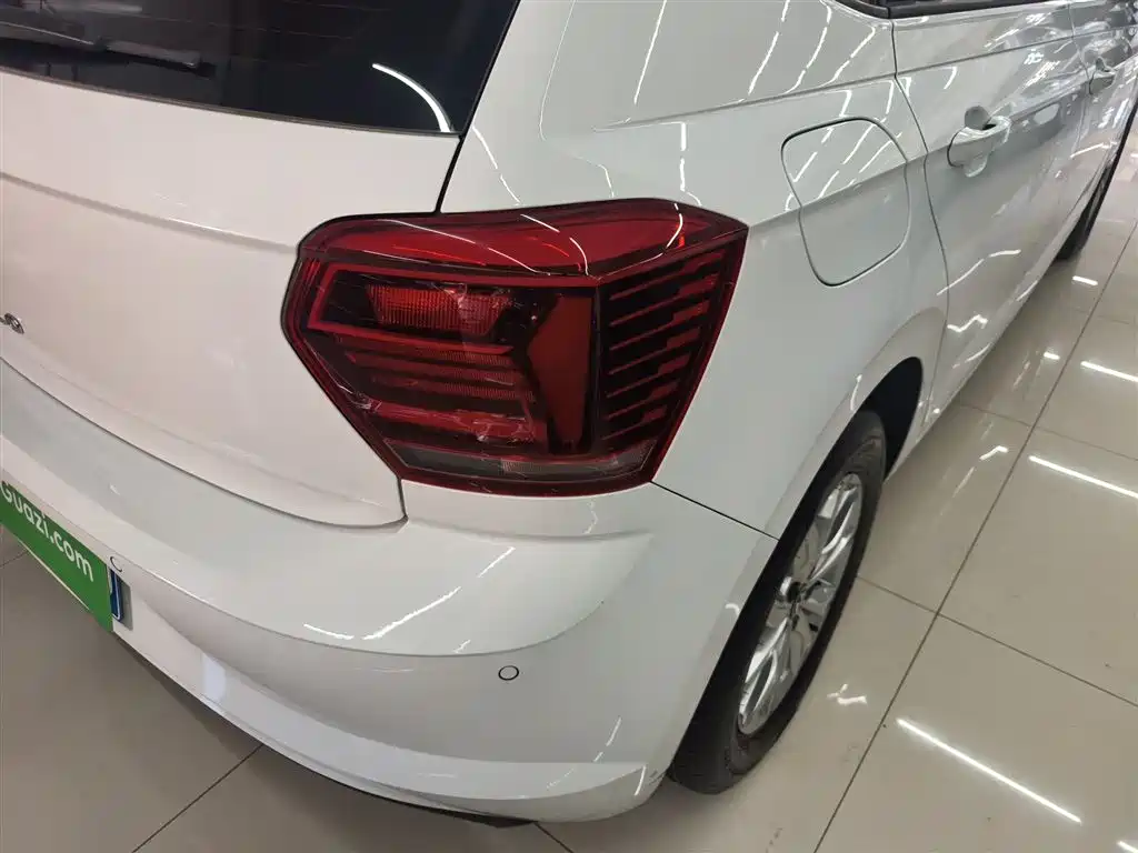 Polo 2023 facelift Plus 1.5L automatic colorful technology version купить на сайте DeffCars
