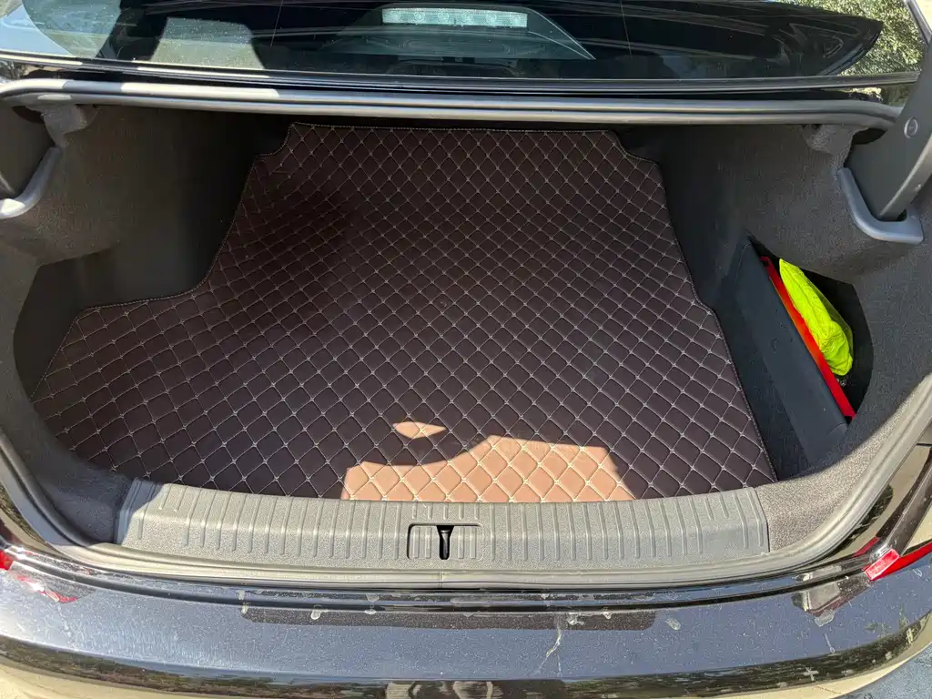 Passat 2024 380TSI Deluxe Edition купить на сайте DeffCars
