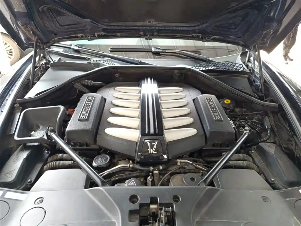 Ghost 2012 6.6T extended version купить на сайте DeffCars